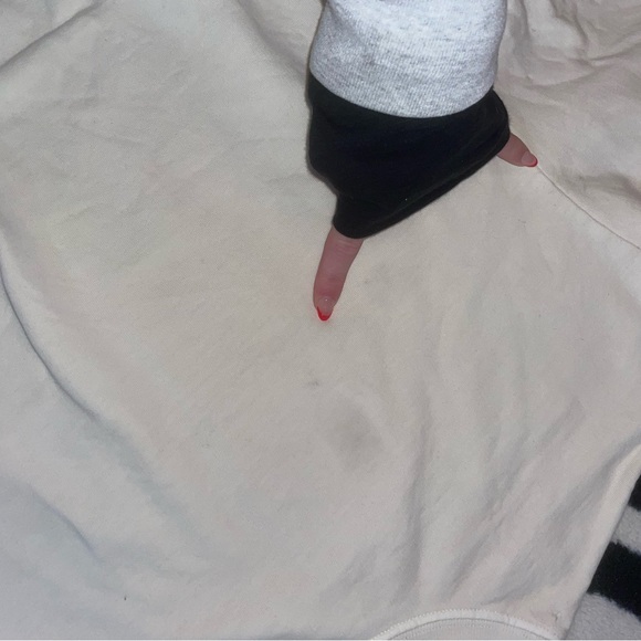 Clare V Le Drop Mock Neck Sweatshirt in Ivory with red stiching Rare - Picture 6 of 6
